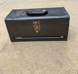 VINTAGE ALL AMERICAN WATERLOO TOOL BOX utility storage 20X9X9 CARPENTER PLUMBER MACHINIST