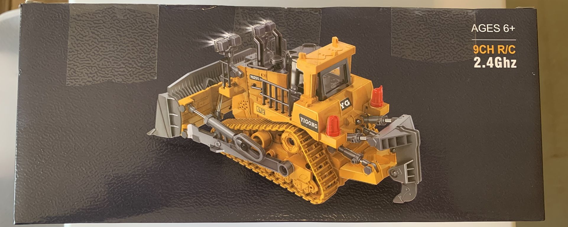 Remote Control Track-Type Tractor