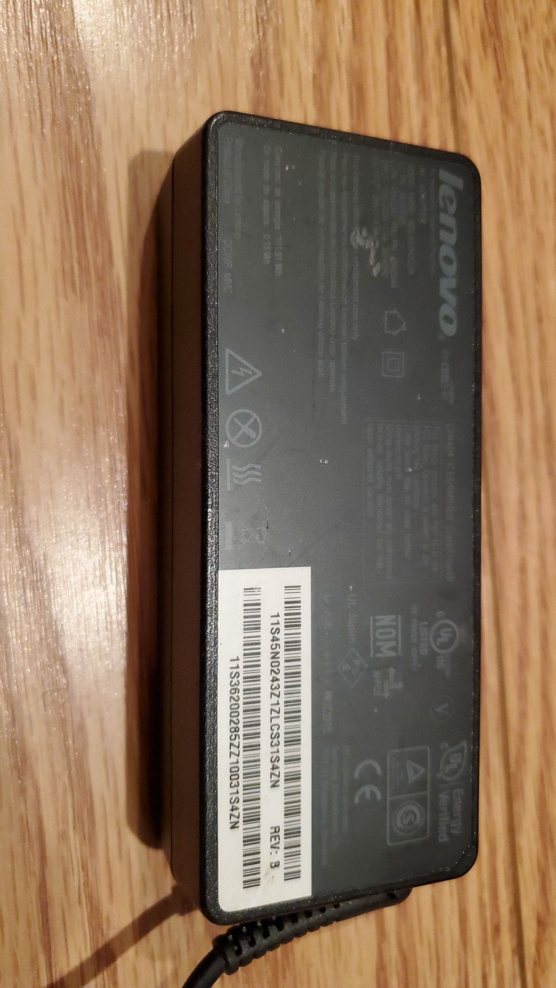 Lenovo laptop ac adapter