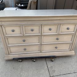 Gray 6 drawer dresser