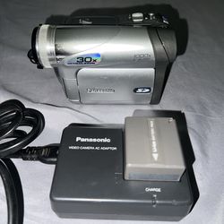 Panasonic PV-GS35 MiniDV Camcorder TESTED W/ Battery ***READ***