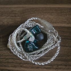 ZST Studio Monitor Earbuds