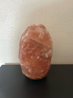 Pink salt rock lamp