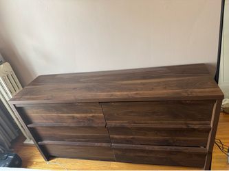 Walnut dresser 6 drawers