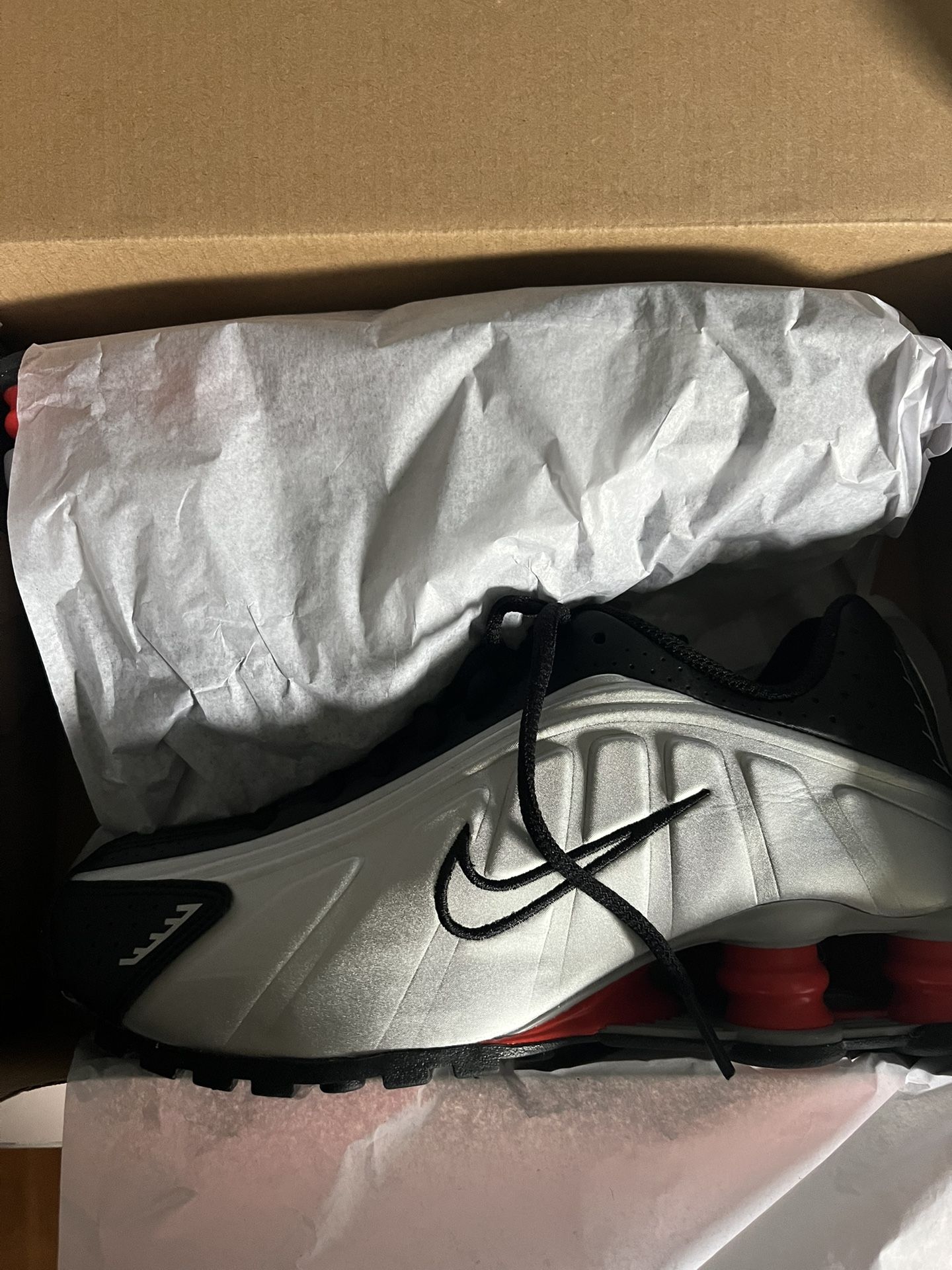 Nike Shox R4 4 5Y