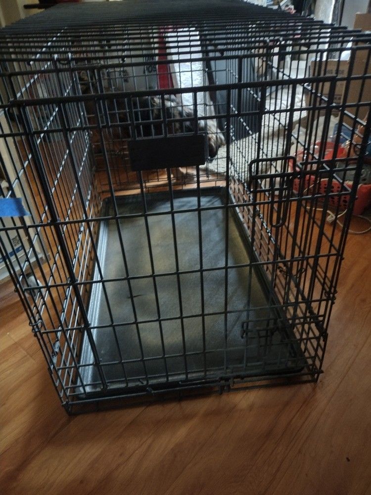 Medium Size Dog Crate 