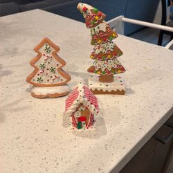 Gingerbread Christmas Decor