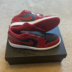 Jordan Retro 1 Low ( Size 11) 