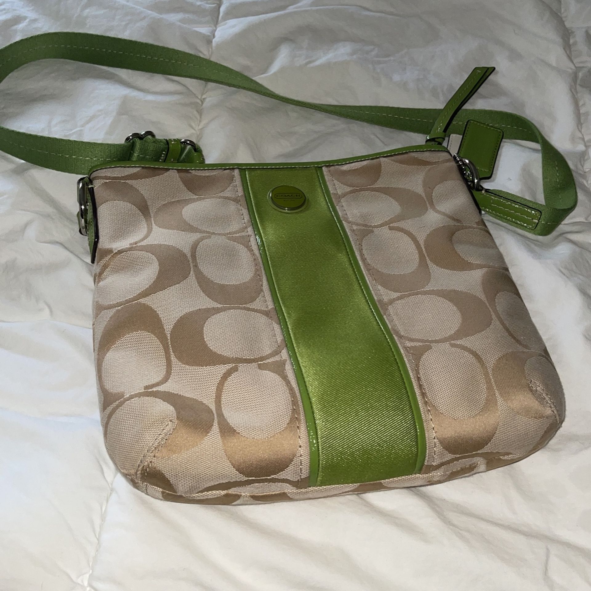 Crossbody Original Coach Purse 👜 