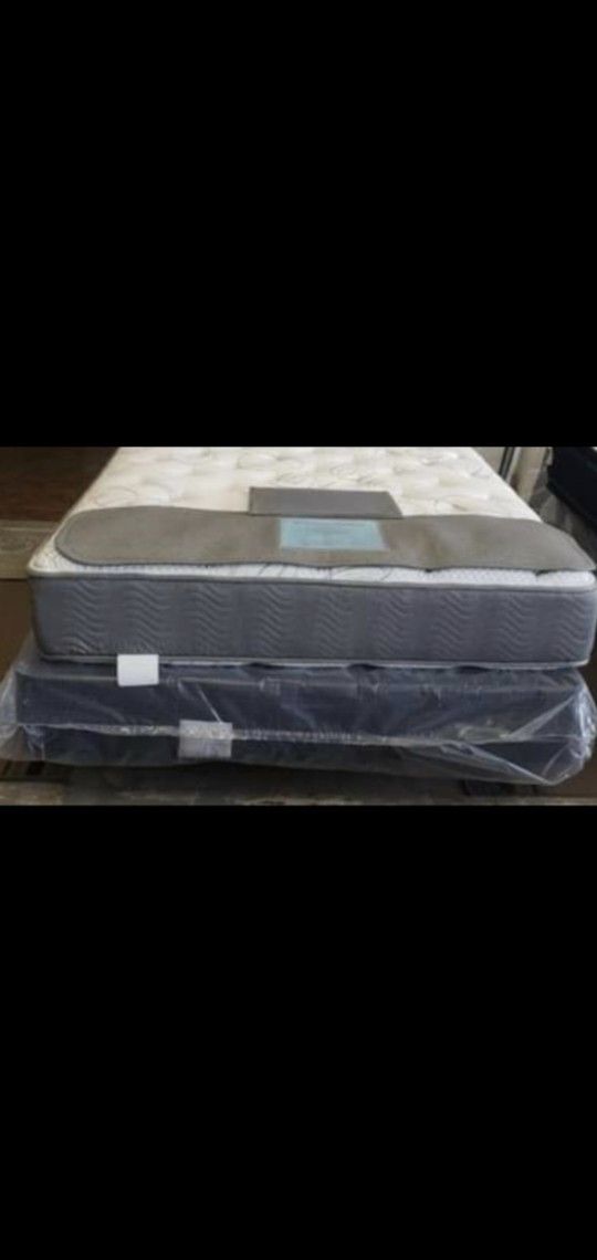 queen size box spring can deliver