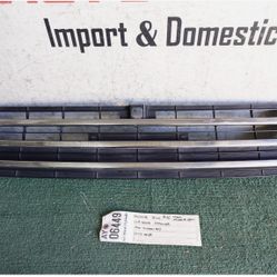 w/camera option 2017 - 2018 - 2019 TOYOTA HIGHLANDER FRONT GRILLE OEM AY06449