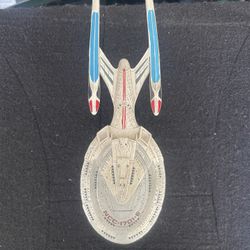 STAR TREK “NCC-1701-E” GUARDIANS OF THE FEDERATION COLLECTION 