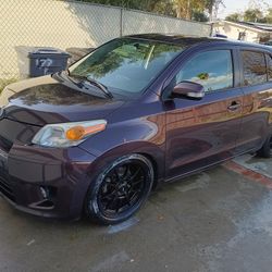 2010 Scion xD