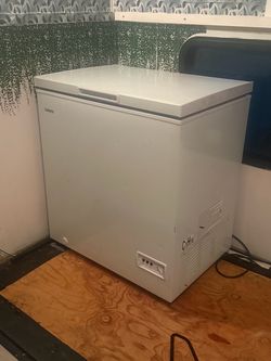 Galanz White Chest Freezer