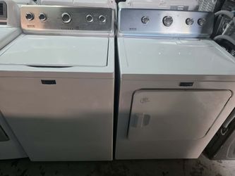 Maytag washer and dryer Laundry set