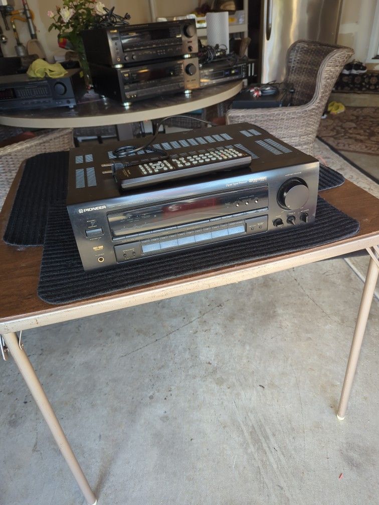 PIONEER VSX - D 503 S