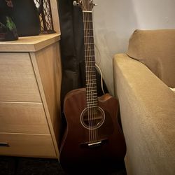 Ibanez Acoustic Guitar (like New)