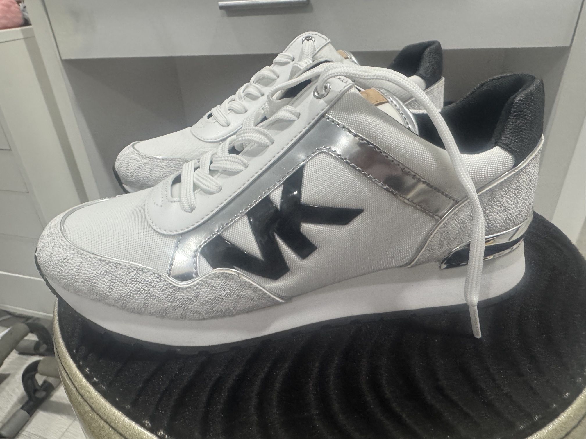 White 8/5Michael Kors Shoes