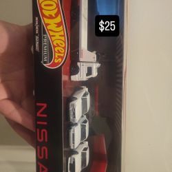 Hot Wheels Nissan Diorama 