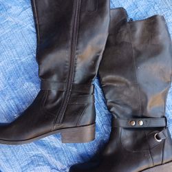 $10! Size 9 New Boots For Bigger Thighed Person