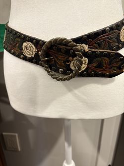 Vintage Streets Ahead Tooled Floral Leather Belt White Roses Unisex 36” Long Country Cowboy