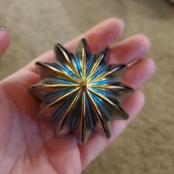 Unique Vintage 7.7oz Sea Urchin Paperweight By Robert Held