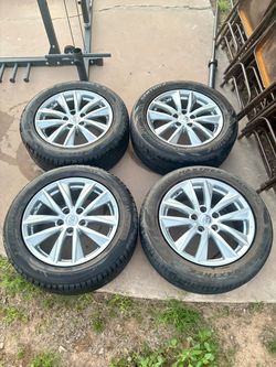 q50 stock wheels