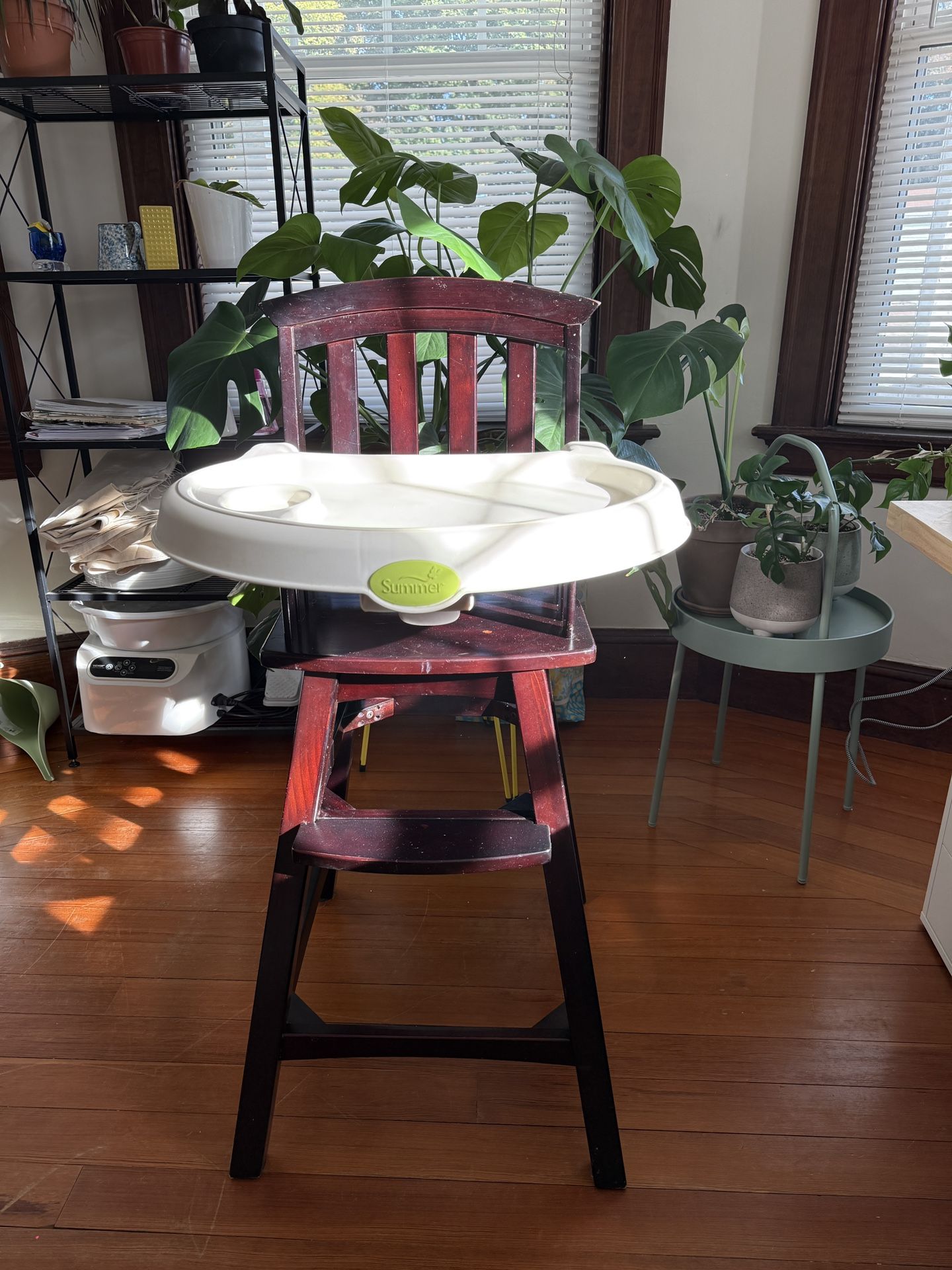 Summer Infant Wooden High Chair — Cherry Finish