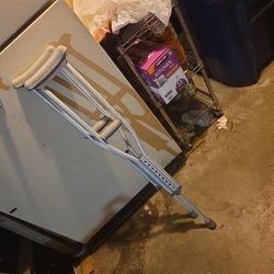 Kids Crutches 