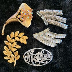 50’s/60’s Jewelry,  3 brooches, 1 pair clip-on earrings