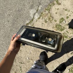 Chevy Headlights 03-06 1500/2500