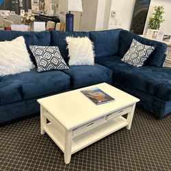 GROOVY NAVY SECTIONAL