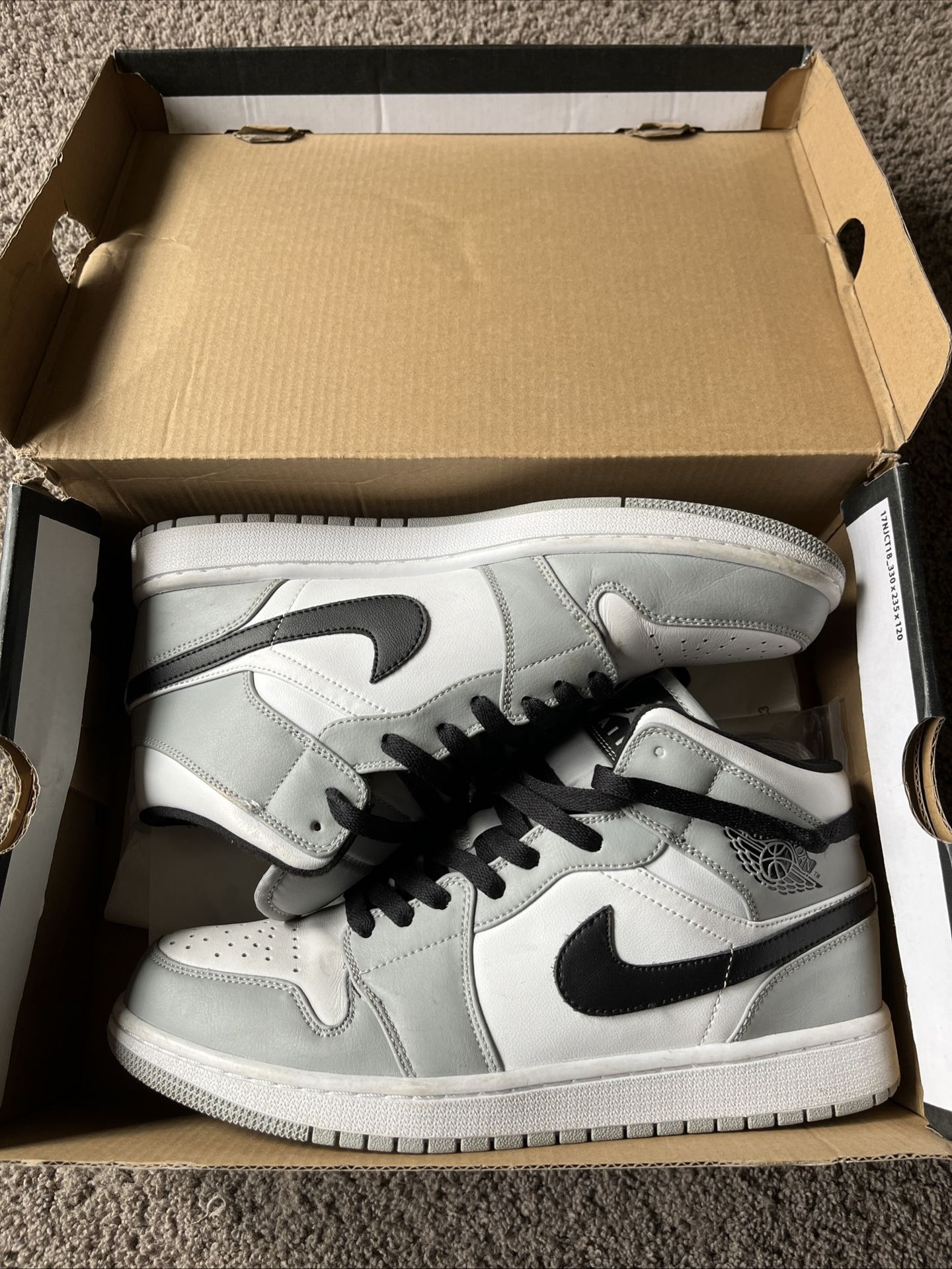 Nike Air Jordan 1 Mid Light Smoke Gray Men’s Size 9.5