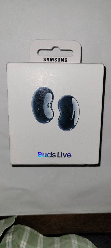 Brand New Samsung Galaxy Live Earbuds 