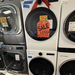 LG New Scratch And Dent Front Load White Electric Dryer And Washer Set In Well Conditions With 6 Months Warranty And Delivery Available ✨🚚