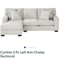 Cynthia Sectional from RTG