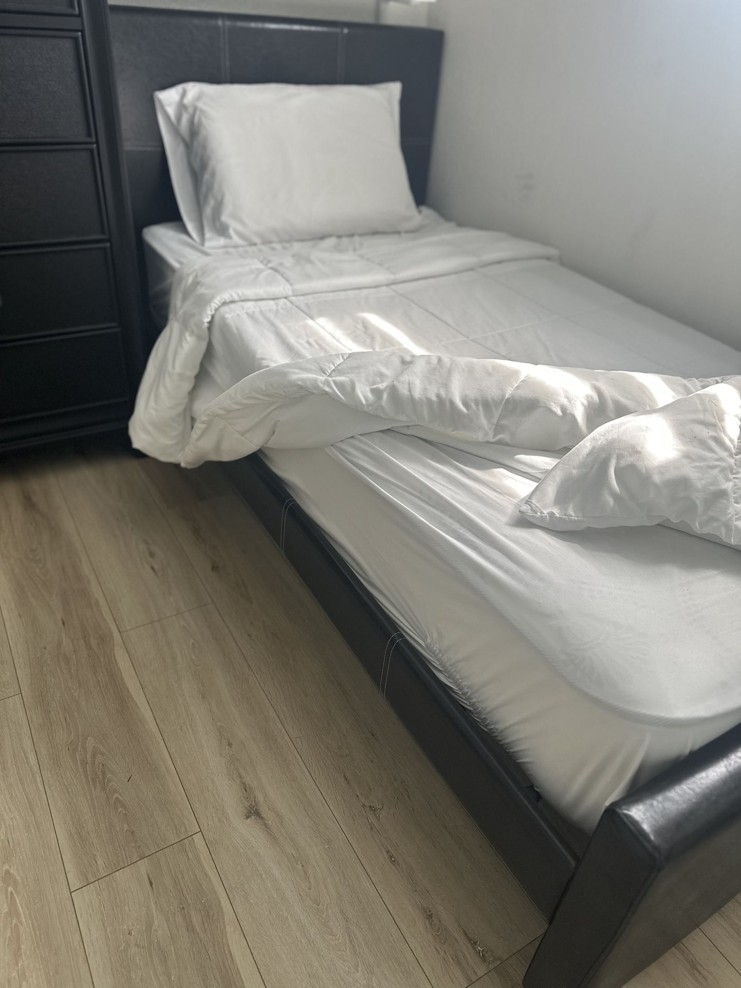 Twin XL Bed Frame And Mattress