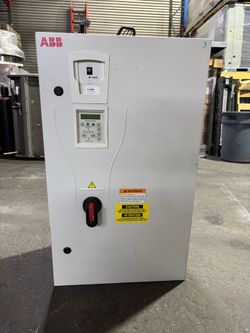 ABB / ACH550-BVR-072A-4+B055 / HP 50 / 380-460V / Variable Frequency Drive/SKU 60554