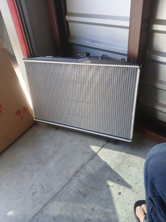 06 ACURA TL RADIATOR