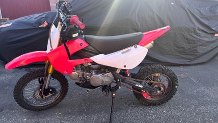 Pit bike