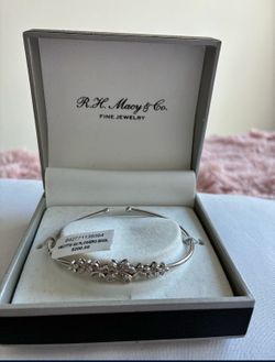 Floral Bangle Bracelet – Macy’s – New with Tag ($200 Retail)