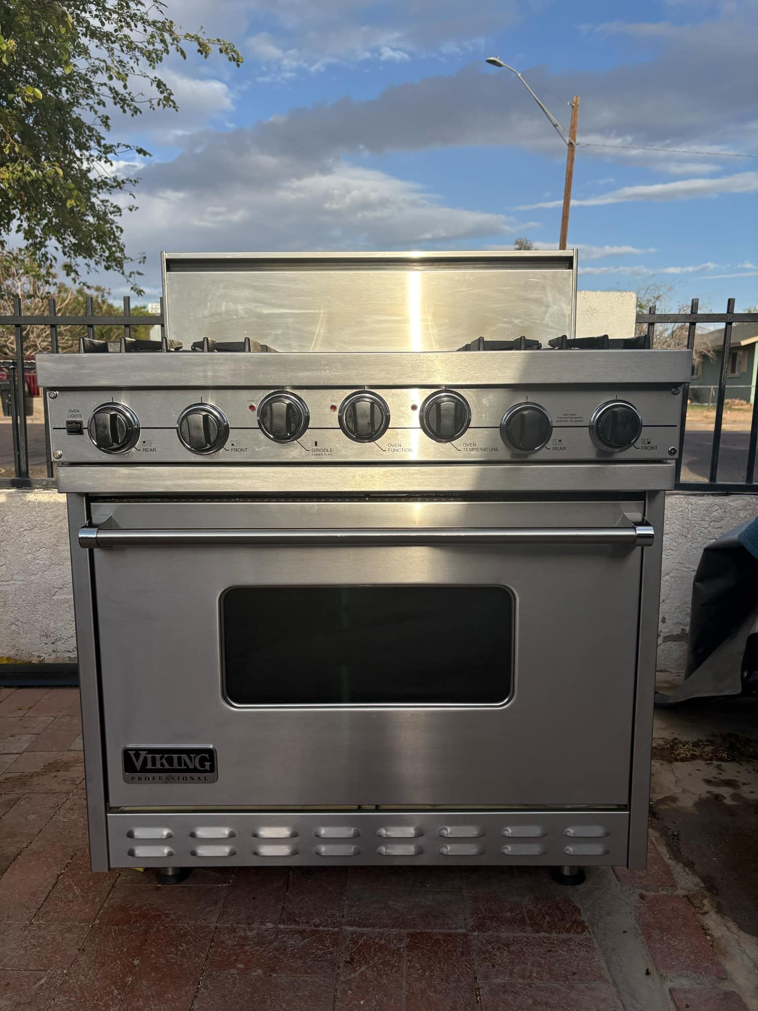 Viking 36 Stove
