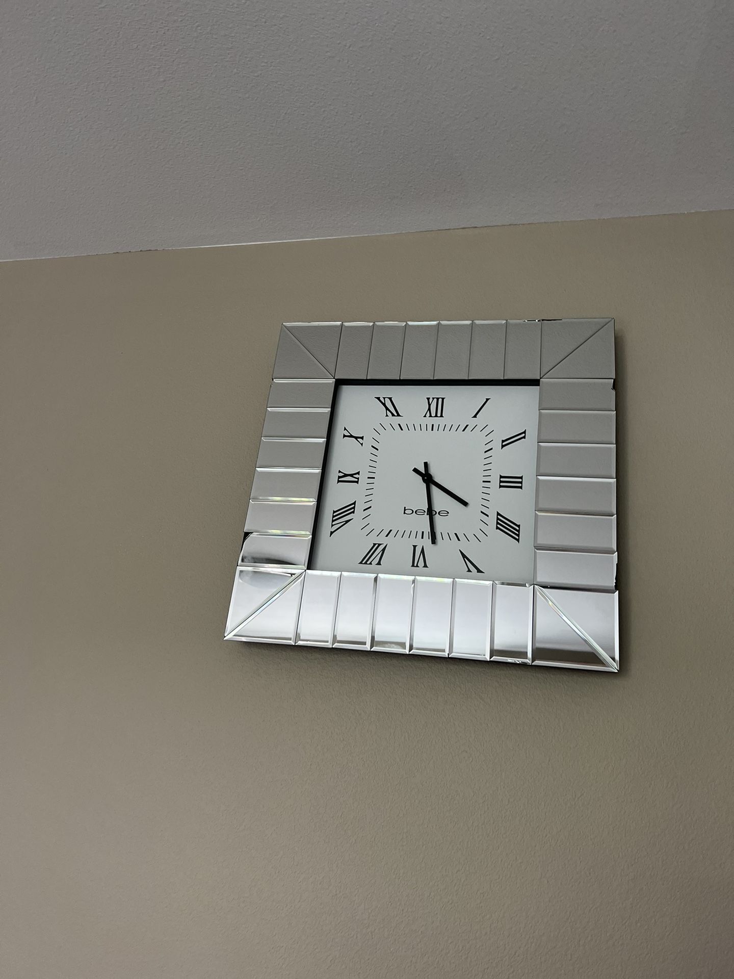 Clock 🕰️ like a new