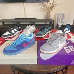 Men’s Nike Dunk Low, Air jordan 4 & 3, air force supreme panda, chicago