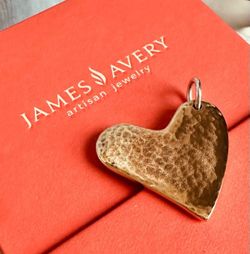 RETIRED James, Avery Heart pendant