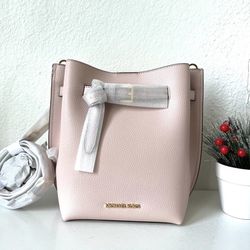 Michael Kors Emilia SM Bucket Bag