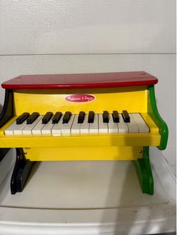 Melissa and doug piano