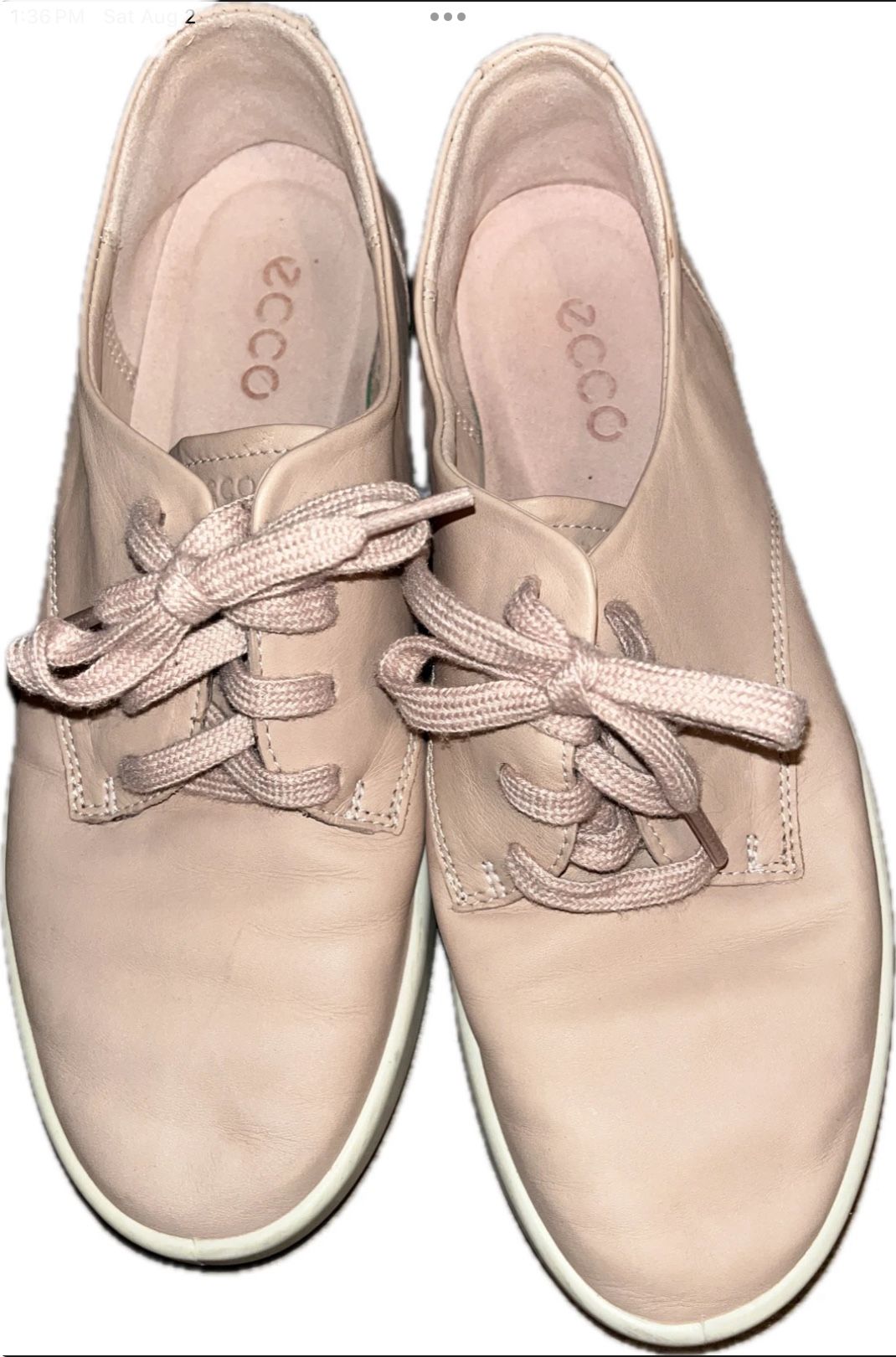 ECCO Leisure Tie Sneaker women's size 8 