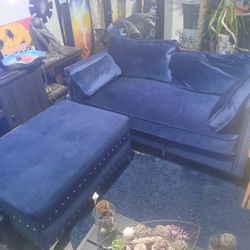 Blue Velvet Furniture With Buttons