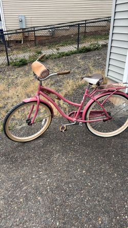 Women’s beach cruiser